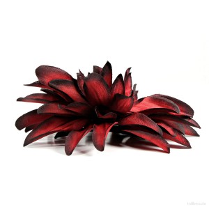 AB-257 Ansteckblume, Haarblume Dahlie in dunkelrot-schwarz, Ø ca.15 cm, Höhe ca. 3,5 cm